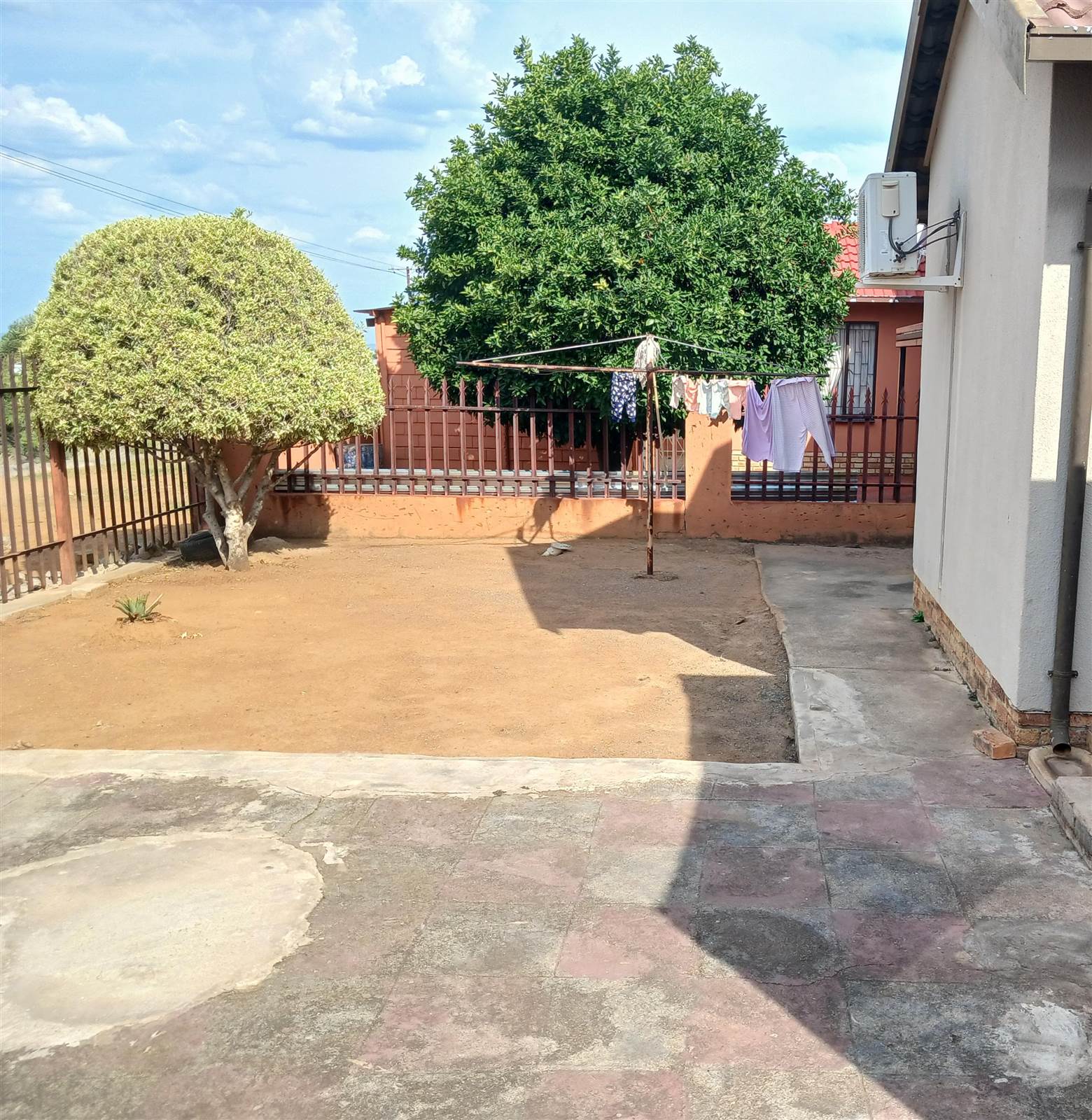 2 Bed House in Tlhabane photo number 6