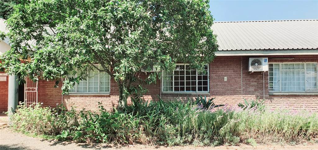 792  m² Industrial space in Louis Trichardt photo number 2