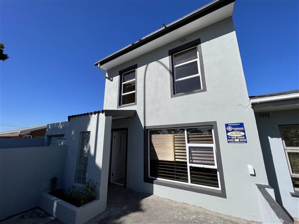 3 Bed Townhouse in Goodwood