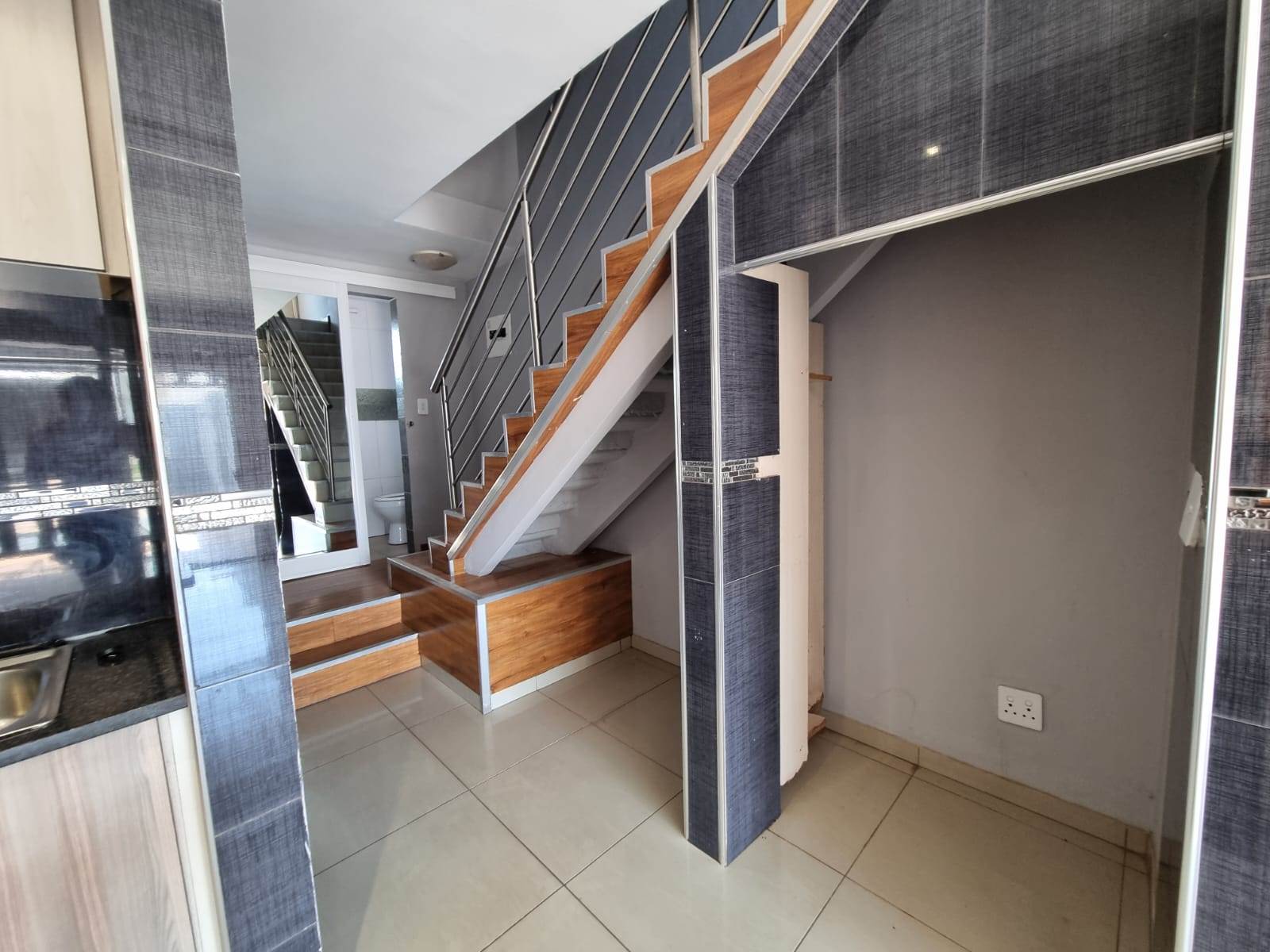 3 Bed Townhouse in Highveld Park photo number 6