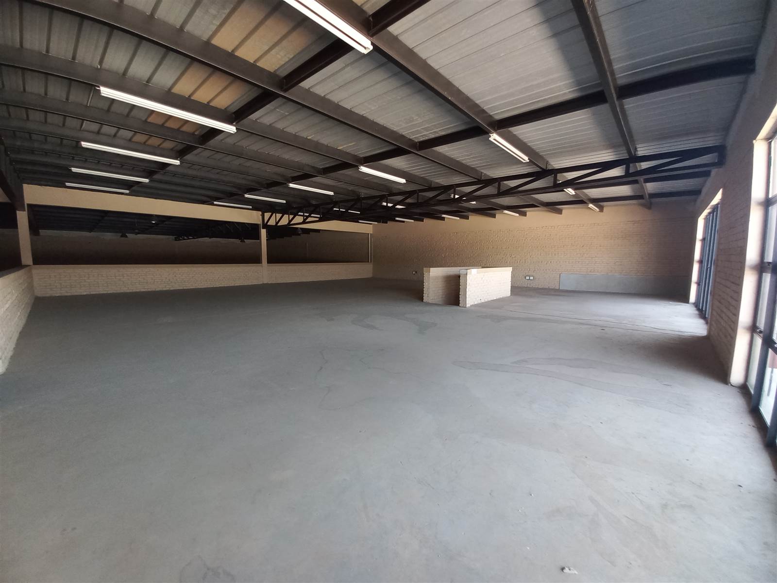 1309  m² Industrial space in Pomona photo number 6