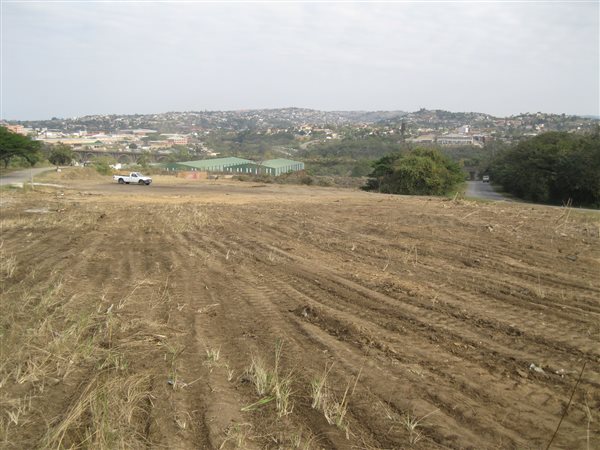 1.6 ha Land