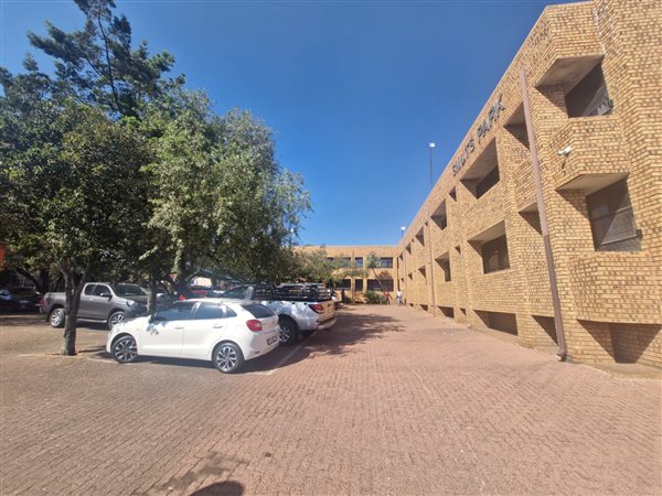 20  m² Commercial space in Witbank Central