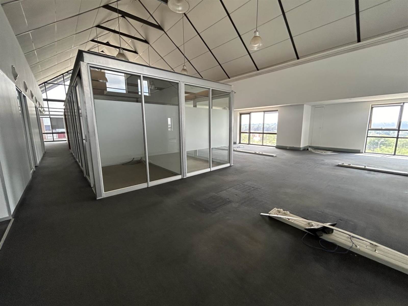 1127  m² Office Space in Irene photo number 5