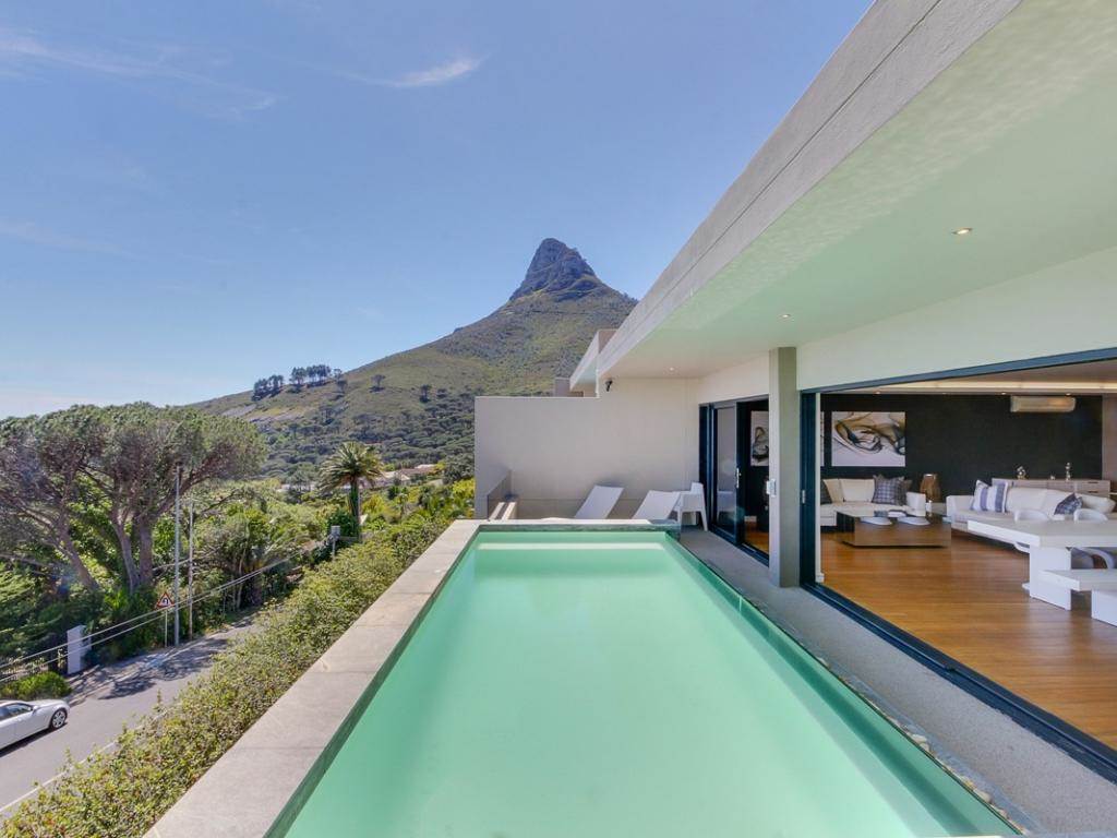 4 Bed Townhouse in Camps Bay photo number 1