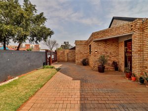 3 Bed House in Lenasia