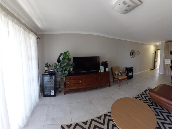 3 Bed Apartment in Hillcrest