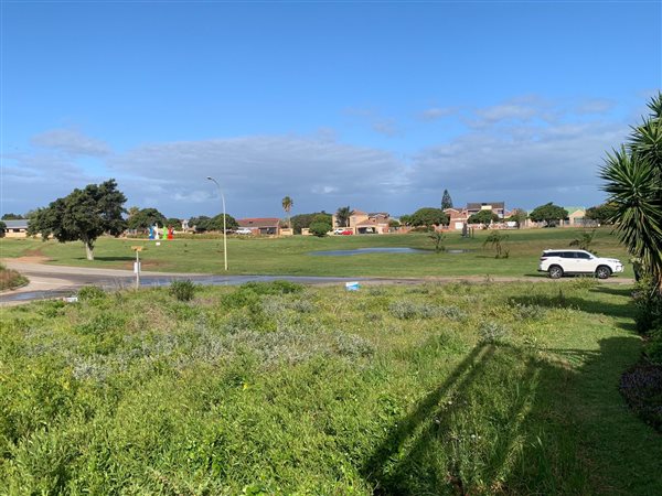 732 m² Land available in Jeffreys Bay