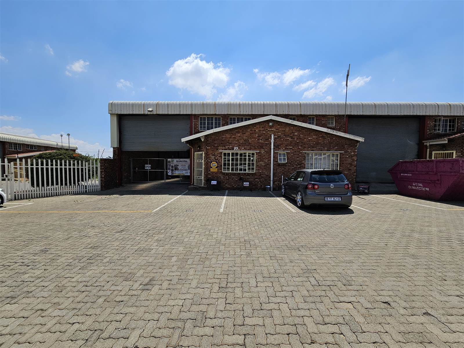 350  m² Industrial space in Anderbolt photo number 3