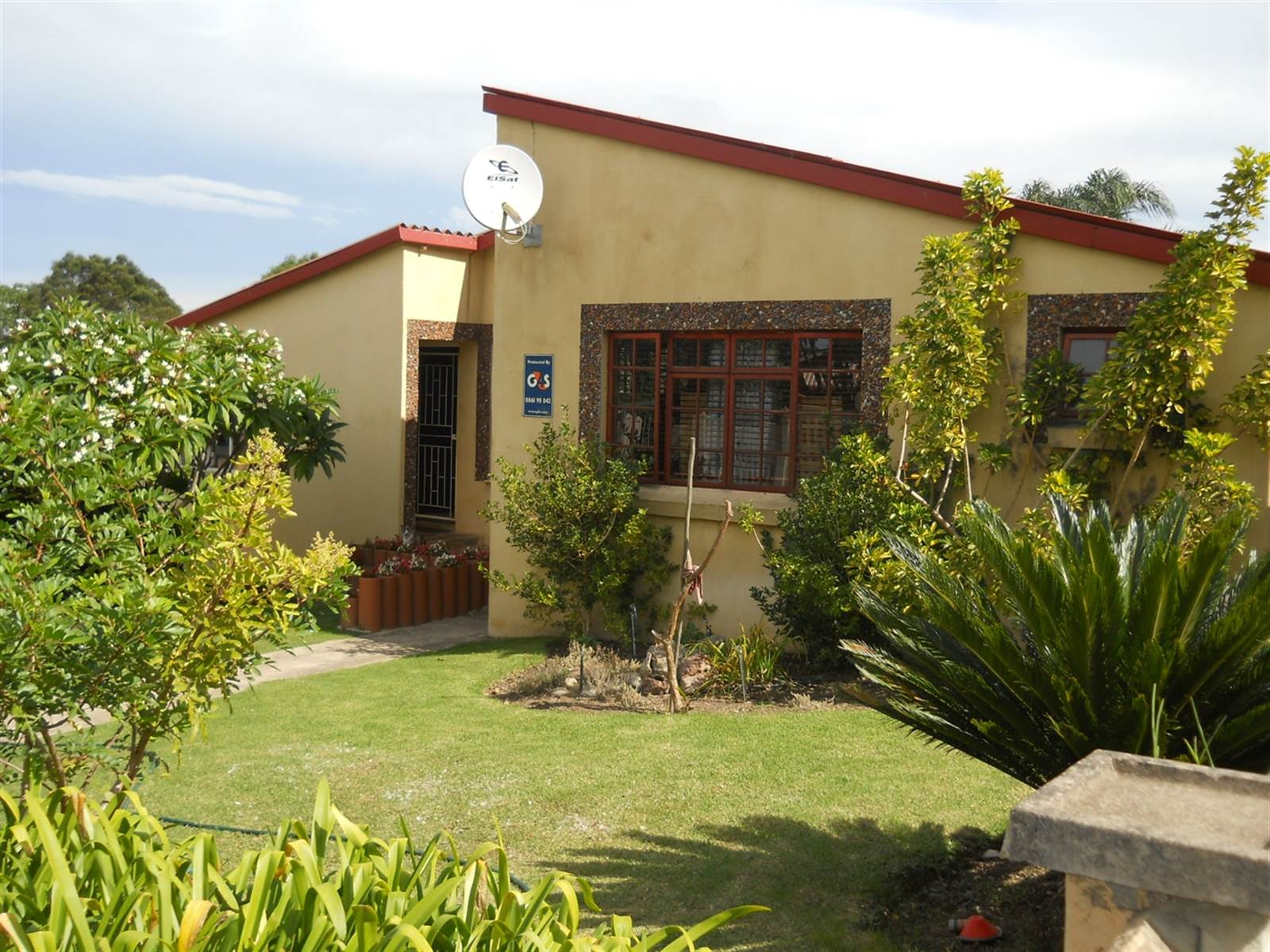 4 Bed House in Humansdorp photo number 13