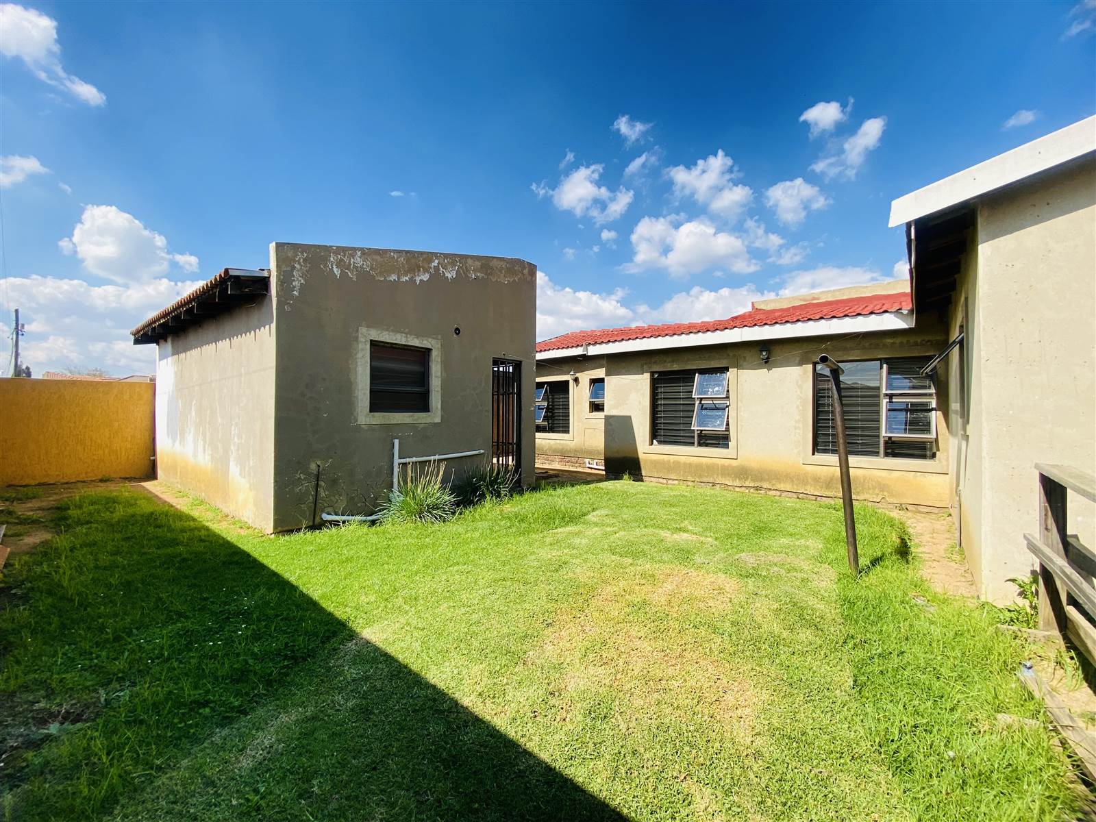 3 Bed House in Kwa Thema photo number 15