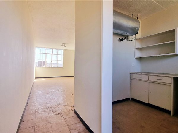 2 Bed Apartment in Kwaggasrand