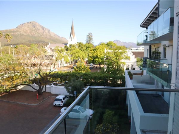 3 Bed Apartment in Stellenbosch Central