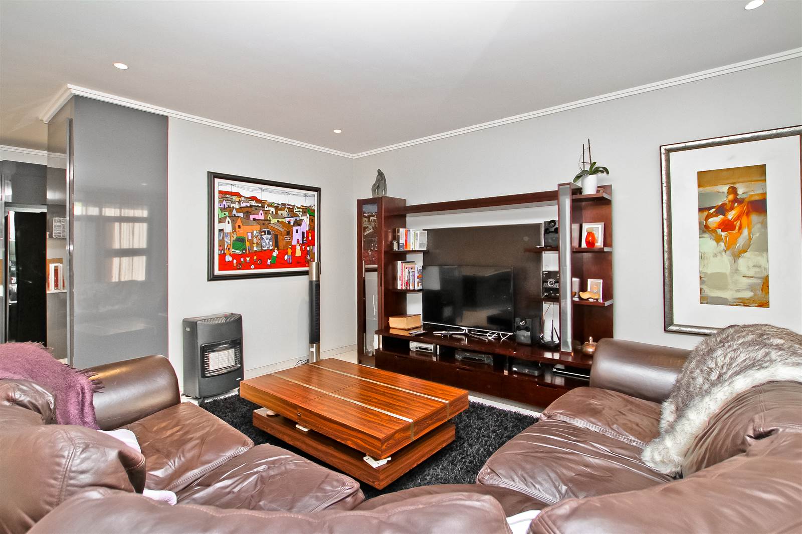4 Bed House in Bryanston photo number 4