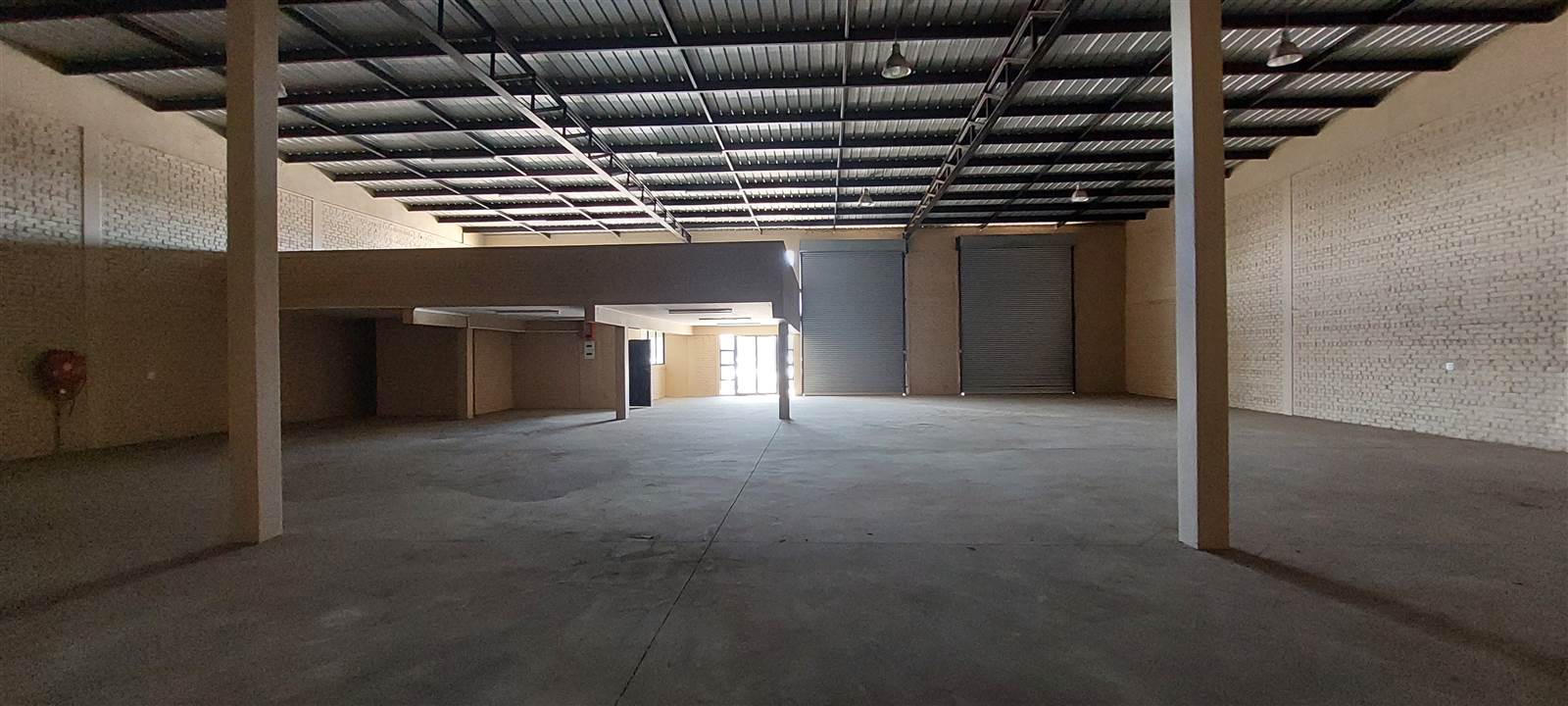 712  m² Industrial space in Pomona photo number 14