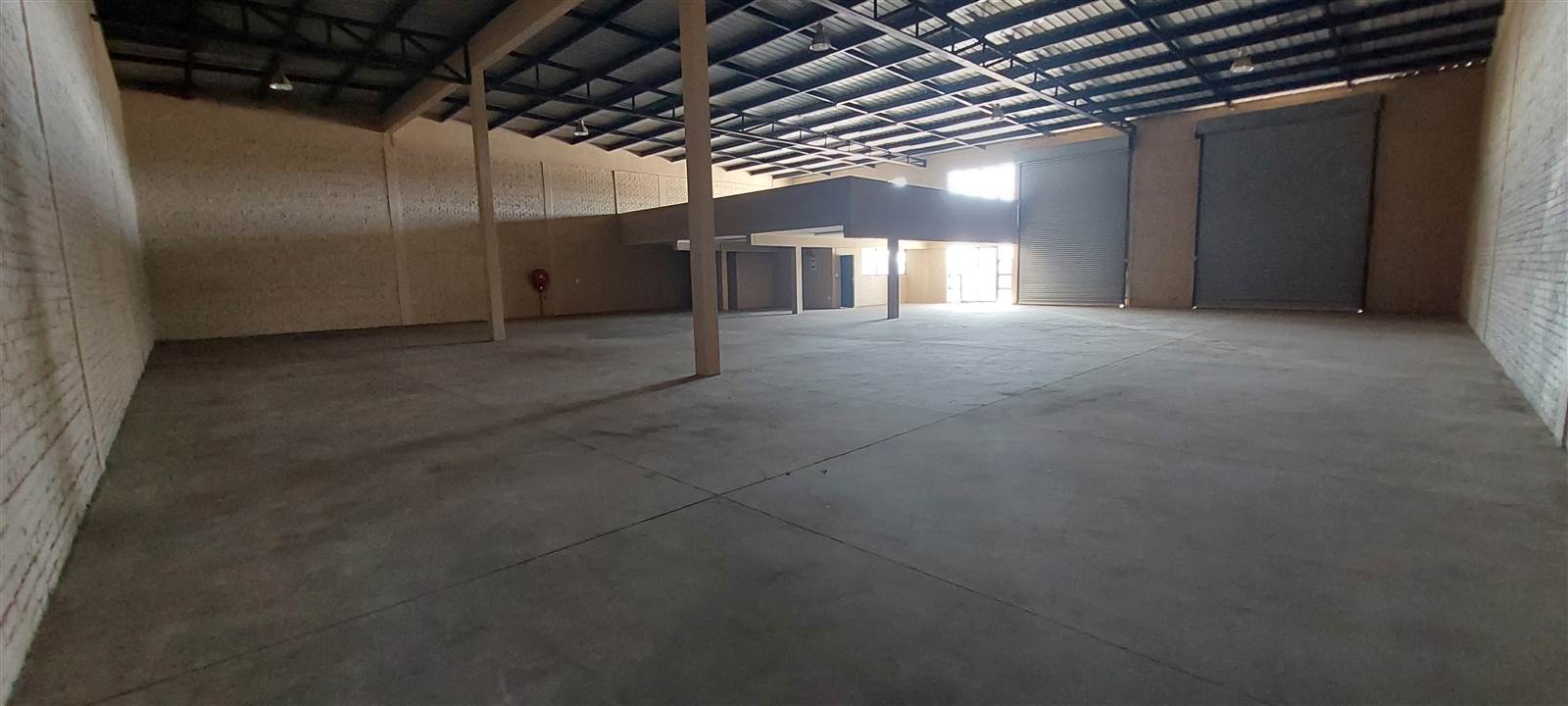 712  m² Industrial space in Pomona photo number 15