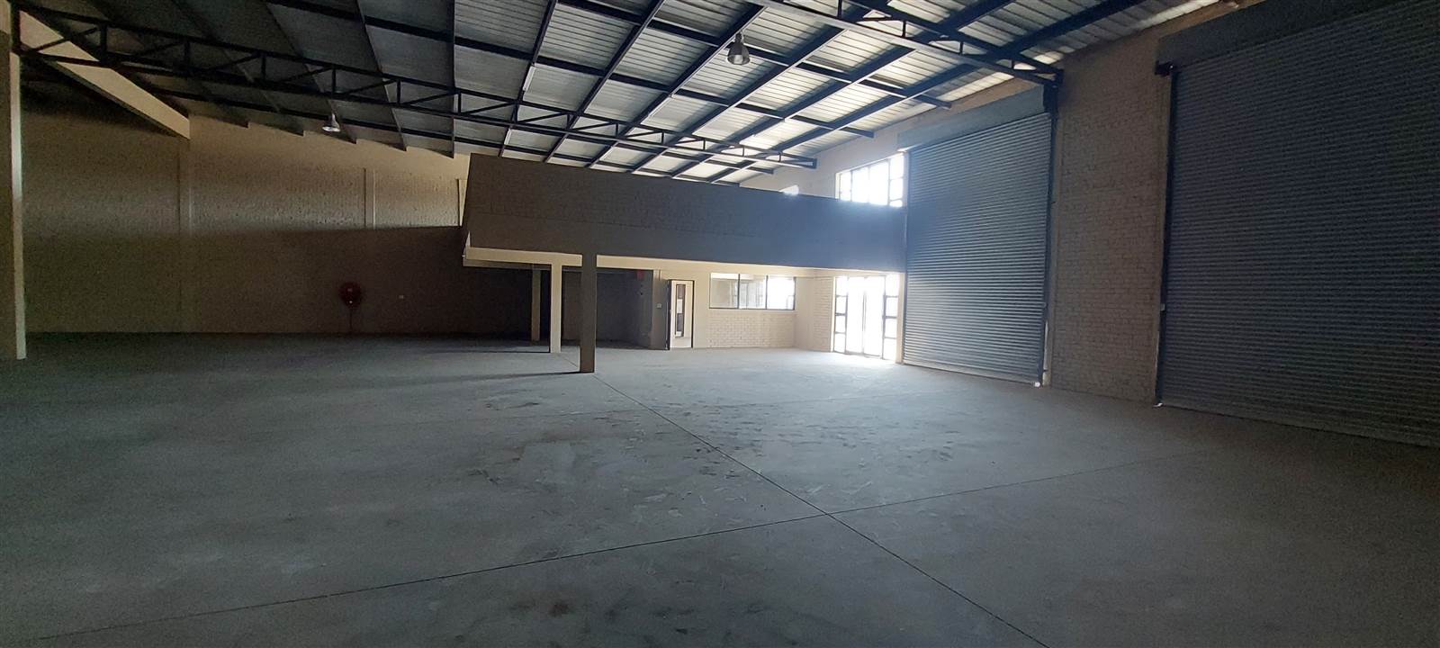 712  m² Industrial space in Pomona photo number 10
