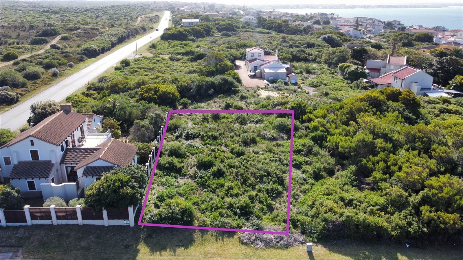 871 m² Land available in St Francis Bay photo number 1