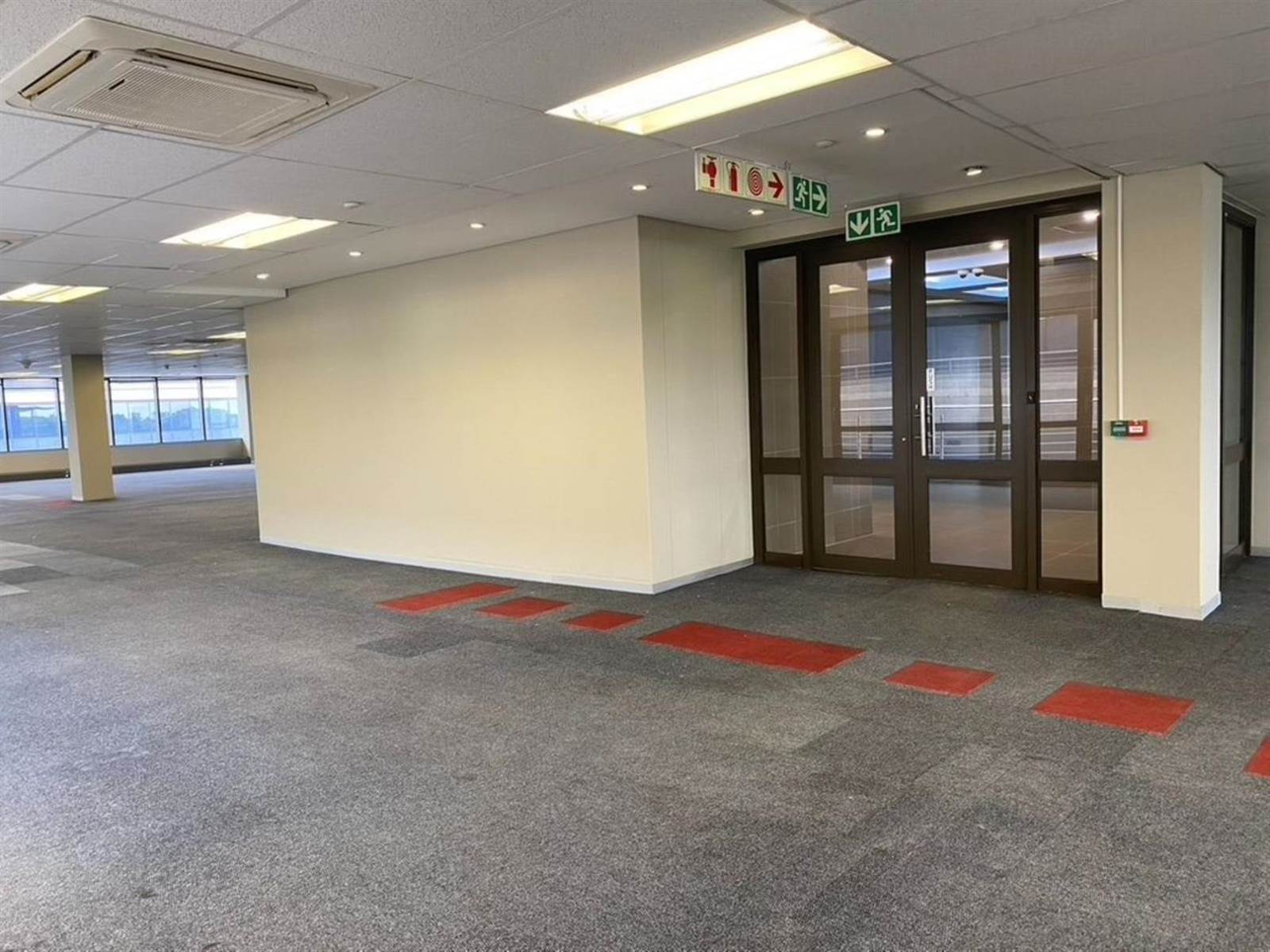 5137  m² Commercial space in Parktown photo number 16