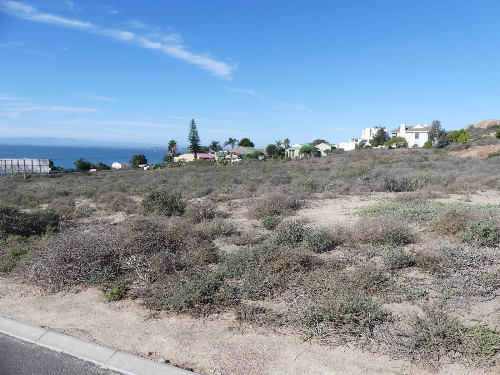 572 m² Land available in St Helena Views photo number 2