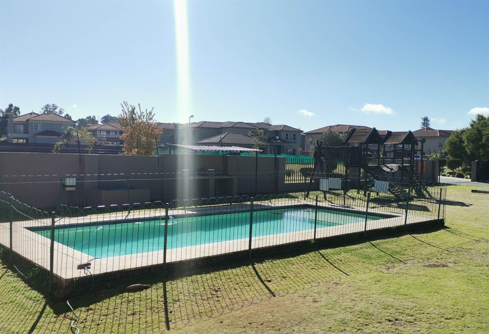 2 Bed Townhouse in Helderwyk photo number 6