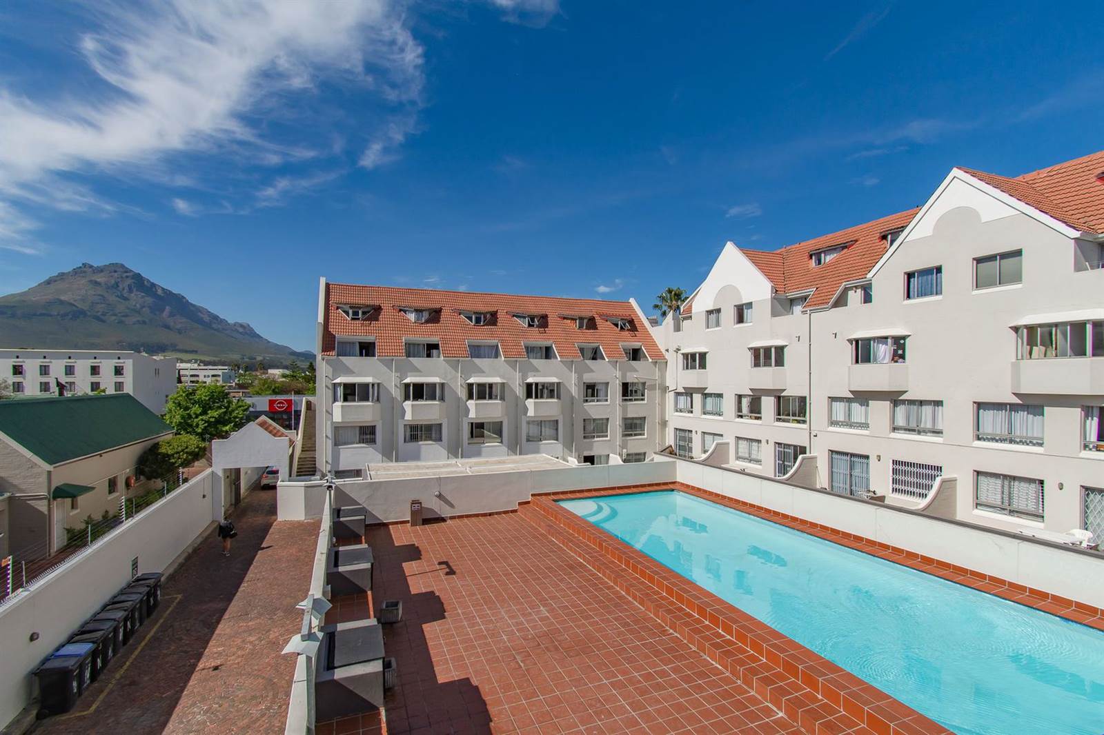 3 Bed Apartment in Stellenbosch Central photo number 4
