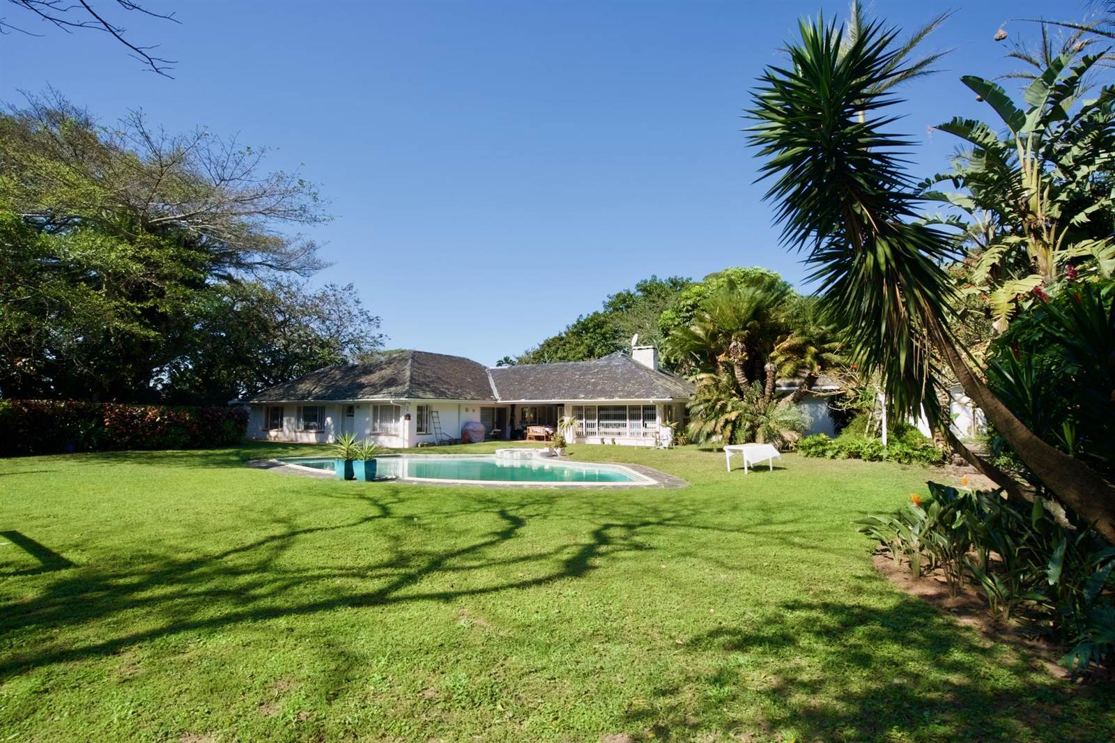 2.2 ha Farm in Blythedale Beach photo number 8