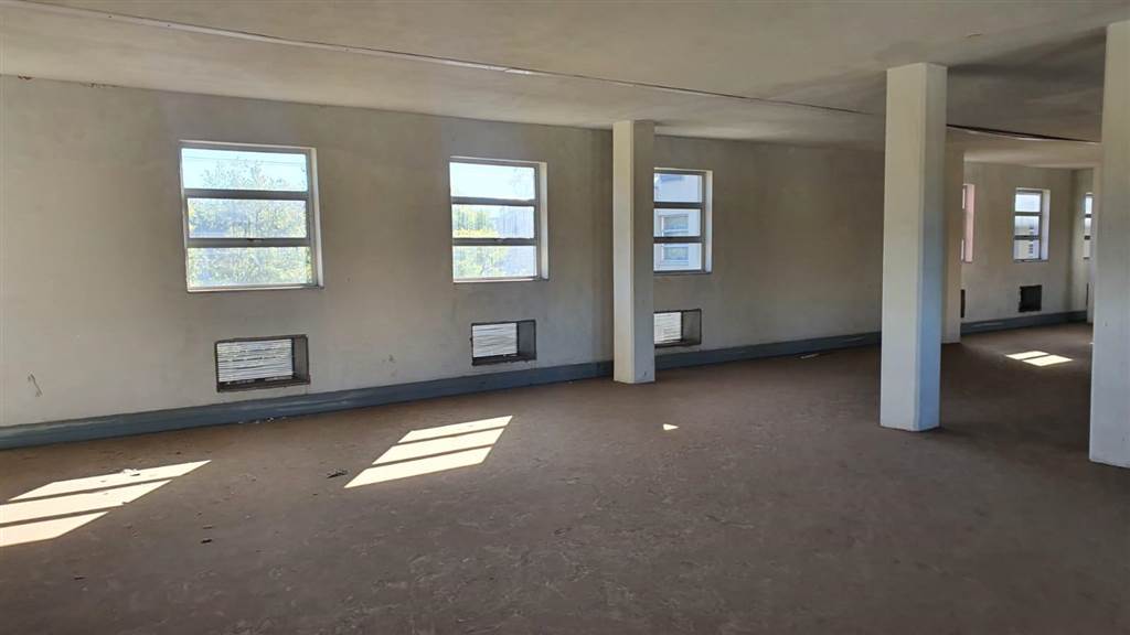 270  m² Commercial space in Hatfield photo number 14