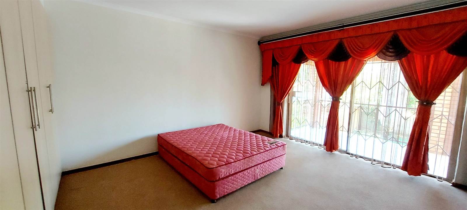 5 Bed House in Mmabatho unit 6 photo number 13