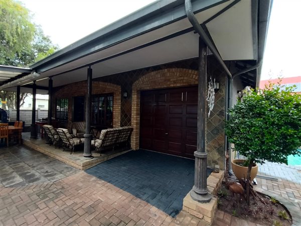 3 Bedroom House 3 Bedroom House