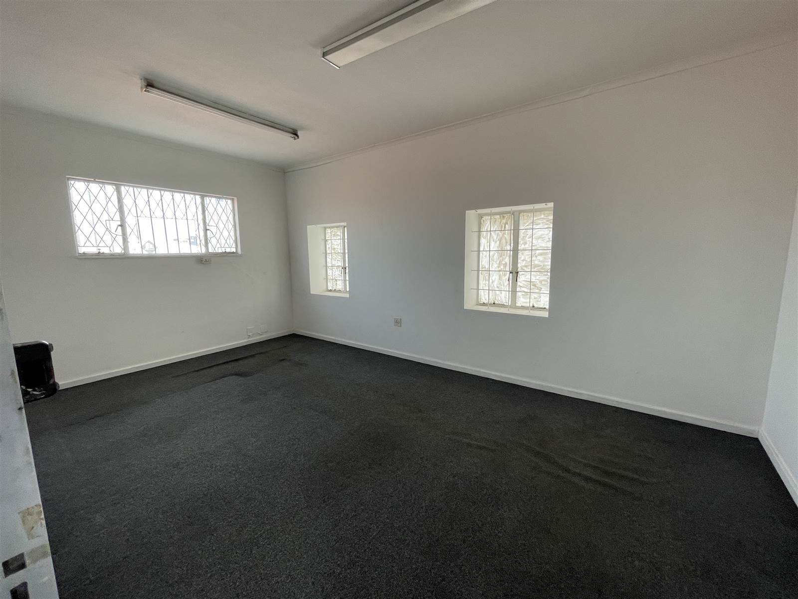 125  m² Commercial space in Congella photo number 5