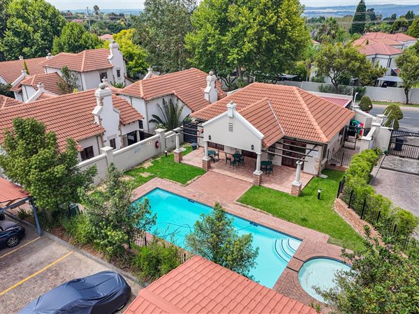 2 Bed Townhouse in Lonehill