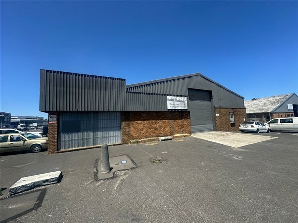 580  m² Industrial space