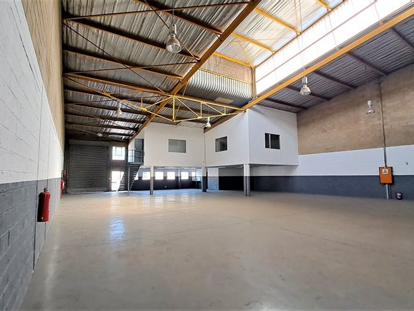 531  m² Industrial space