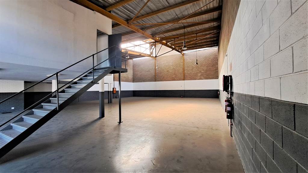 531  m² Industrial space in Kya Sands photo number 4