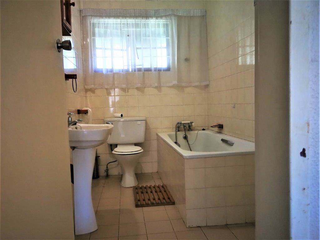 2 Bed Apartment in Banners Rest photo number 14