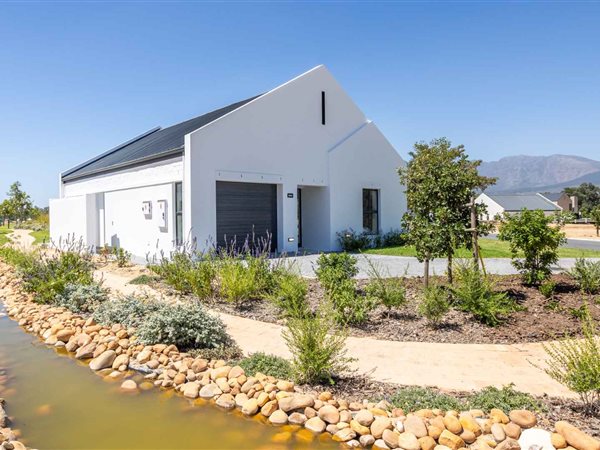 2 Bedroom House 2 Bedroom House