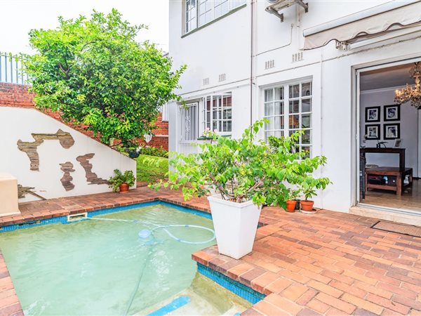 3 Bedroom Townhouse 3 Bedroom Townhouse