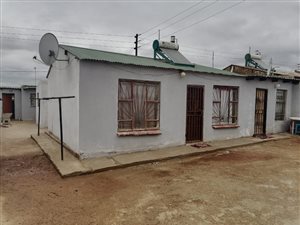 10 Bed House in Ivory Park