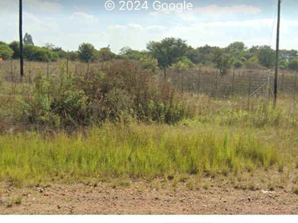 8 ha Land available in Roodeplaat