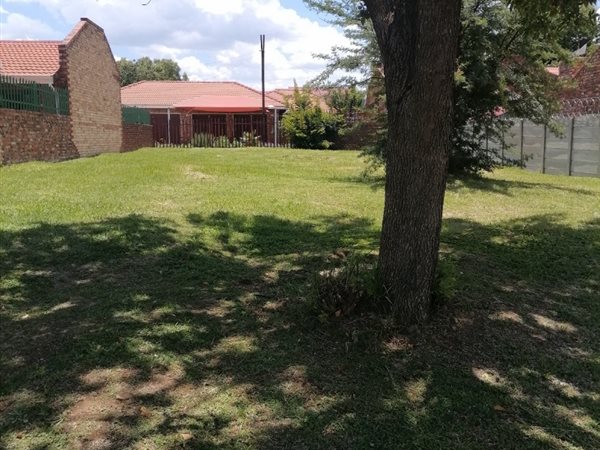 385 m² Land available in Fochville