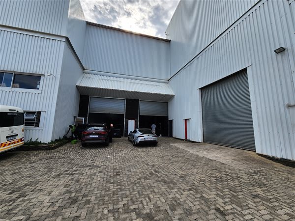 750  m² Industrial space
