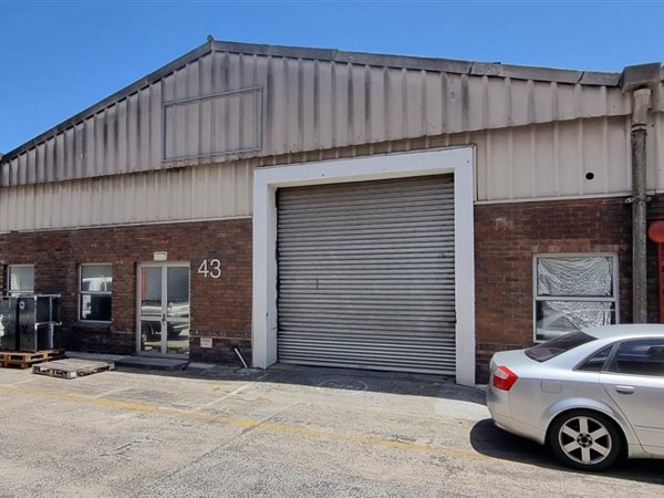 560.510009765625  m² Industrial space in Bellville South