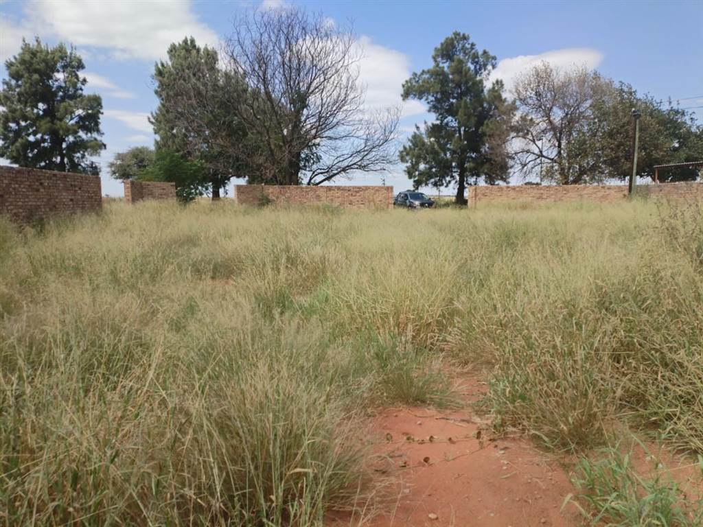 888 m² Land available in Stilfontein photo number 10