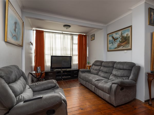 3 Bed Apartment