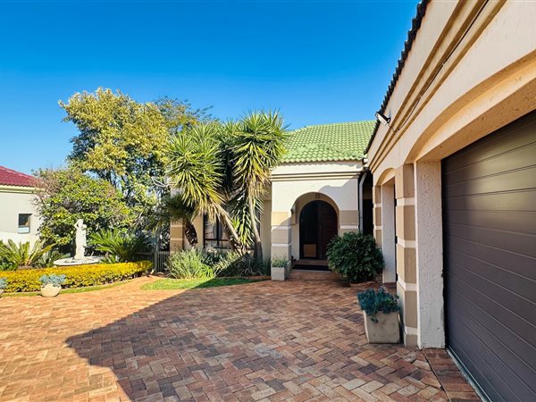 3 Bedroom House 3 Bedroom House