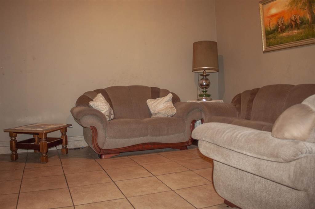 4 Bed House in Dunnottar photo number 10