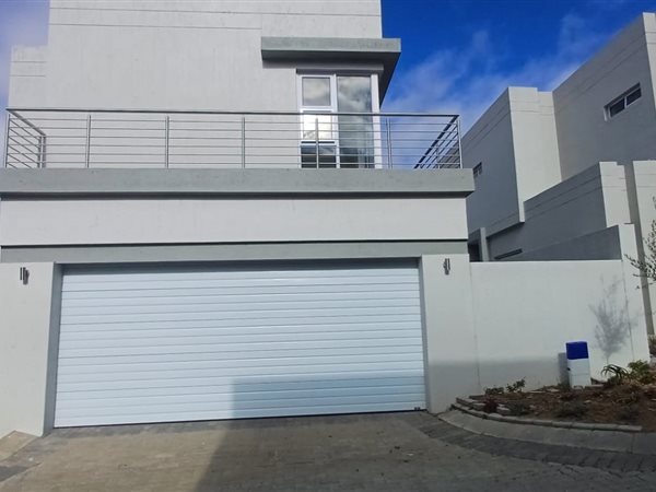 3 Bedroom House 3 Bedroom House