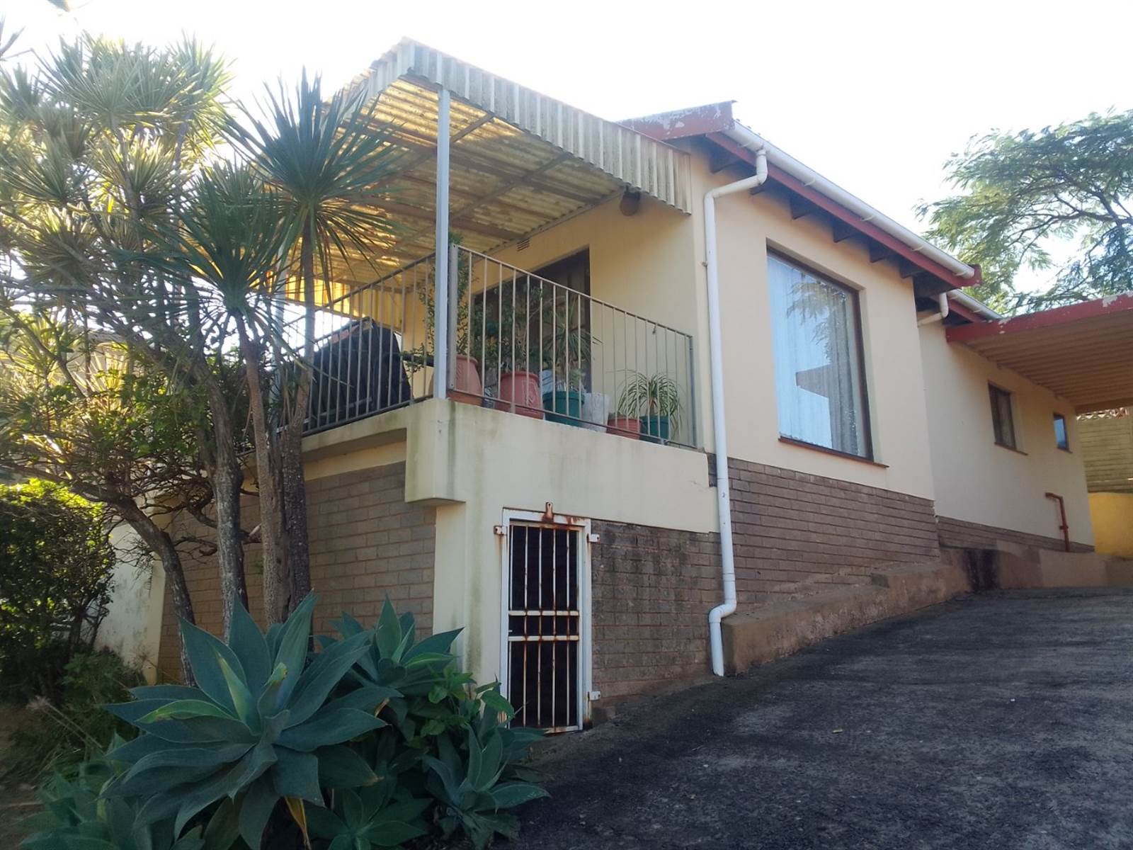 2 Bed Townhouse in Hibberdene photo number 1