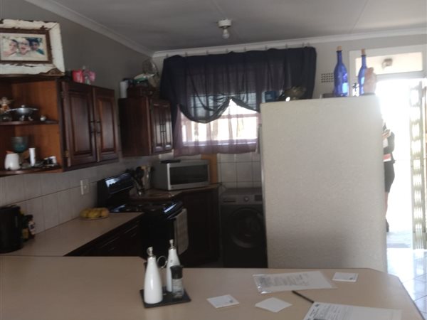 2 Bedroom Townhouse 2 Bedroom Townhouse